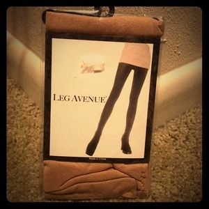 🎃 NWT Leg Avenue Nylon Opaque Tights